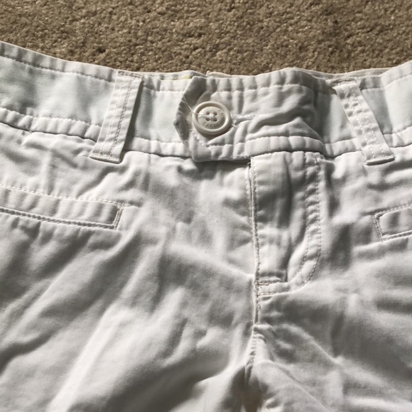 American Eagle White Shorts size 0 - Picture 3 of 7